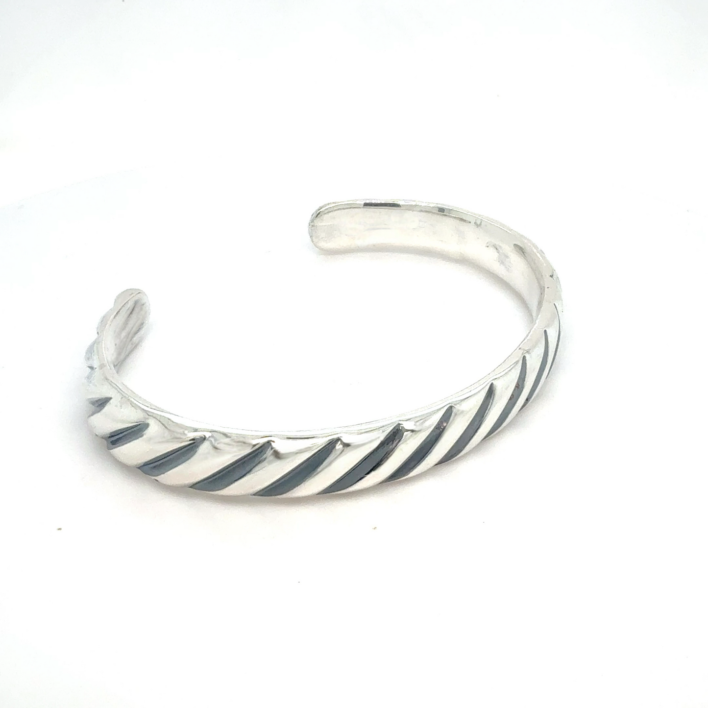 David Yurman Chevron Cuff Bracelet Size M Sterling Silver Estate DY570