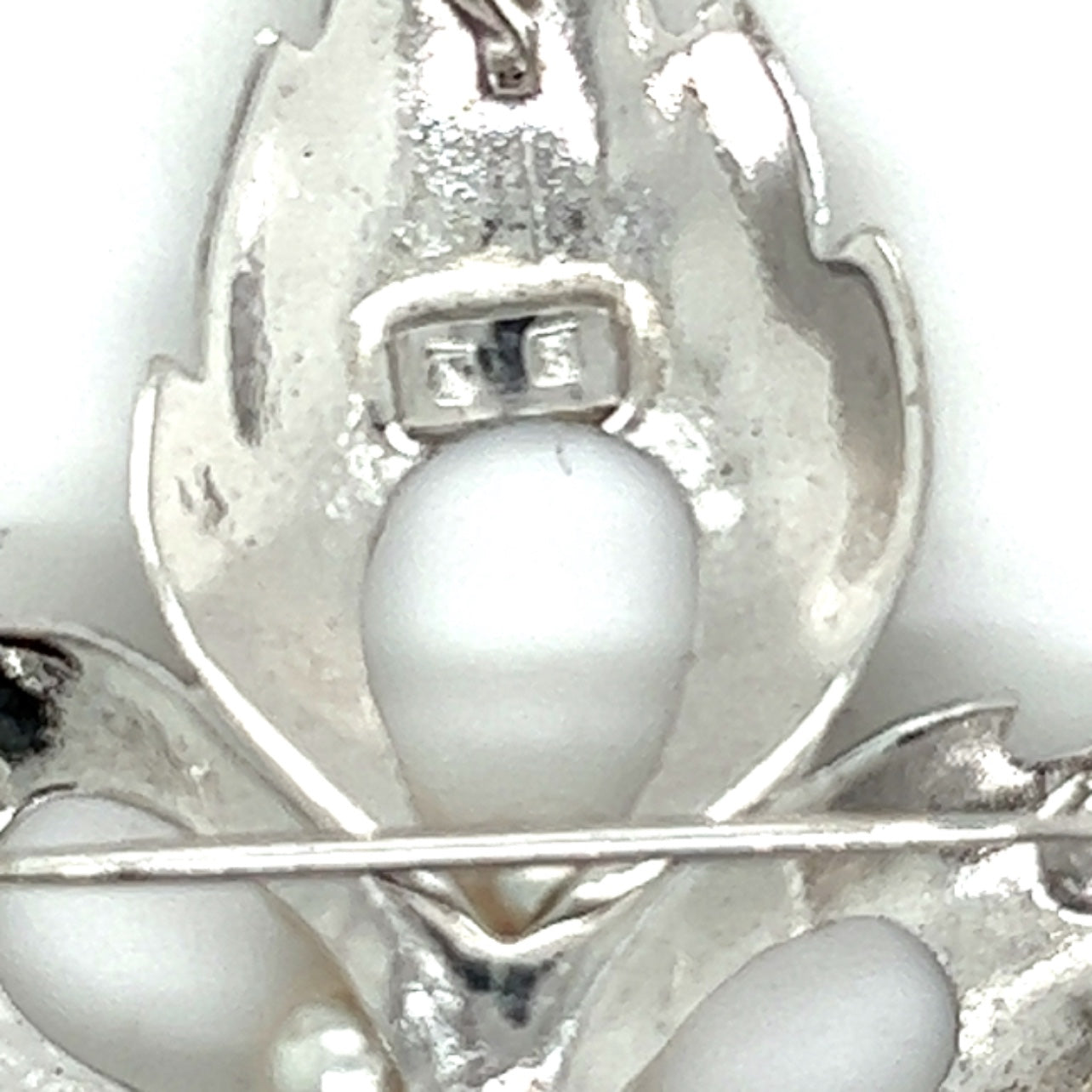 Mikimoto Estate Akoya Pearl Leaf Brooch Pin Sterling Silver 4.5 mm M296 - Certified Fine Jewelry