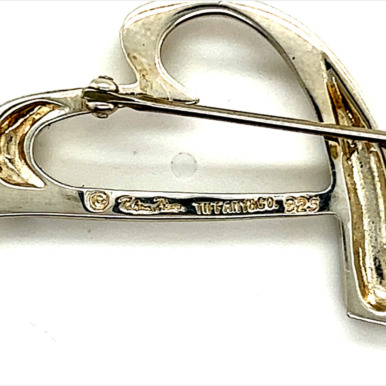 Tiffany & Co Estate Heart Arrow Brooch Silver By Paloma Picasso TIF583