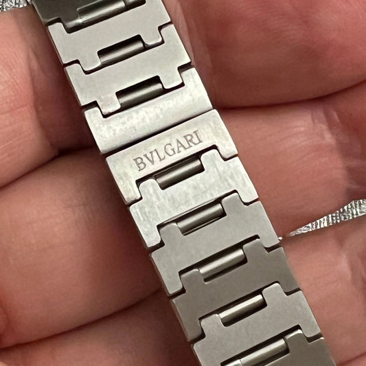Bvlgari Estate Sapphire Crystal Quartz Watch Stainless Steel 38 mm B12