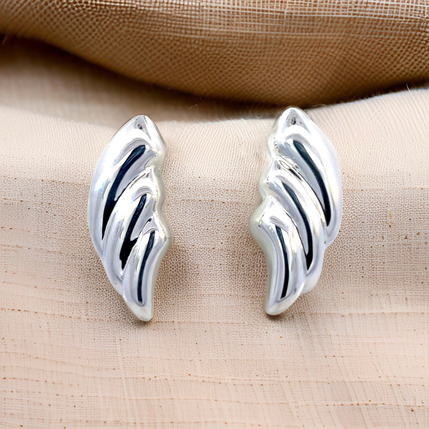 Tiffany & Co Estate Puffed Wings Clip-on Earrings Sterling Silver TIF739