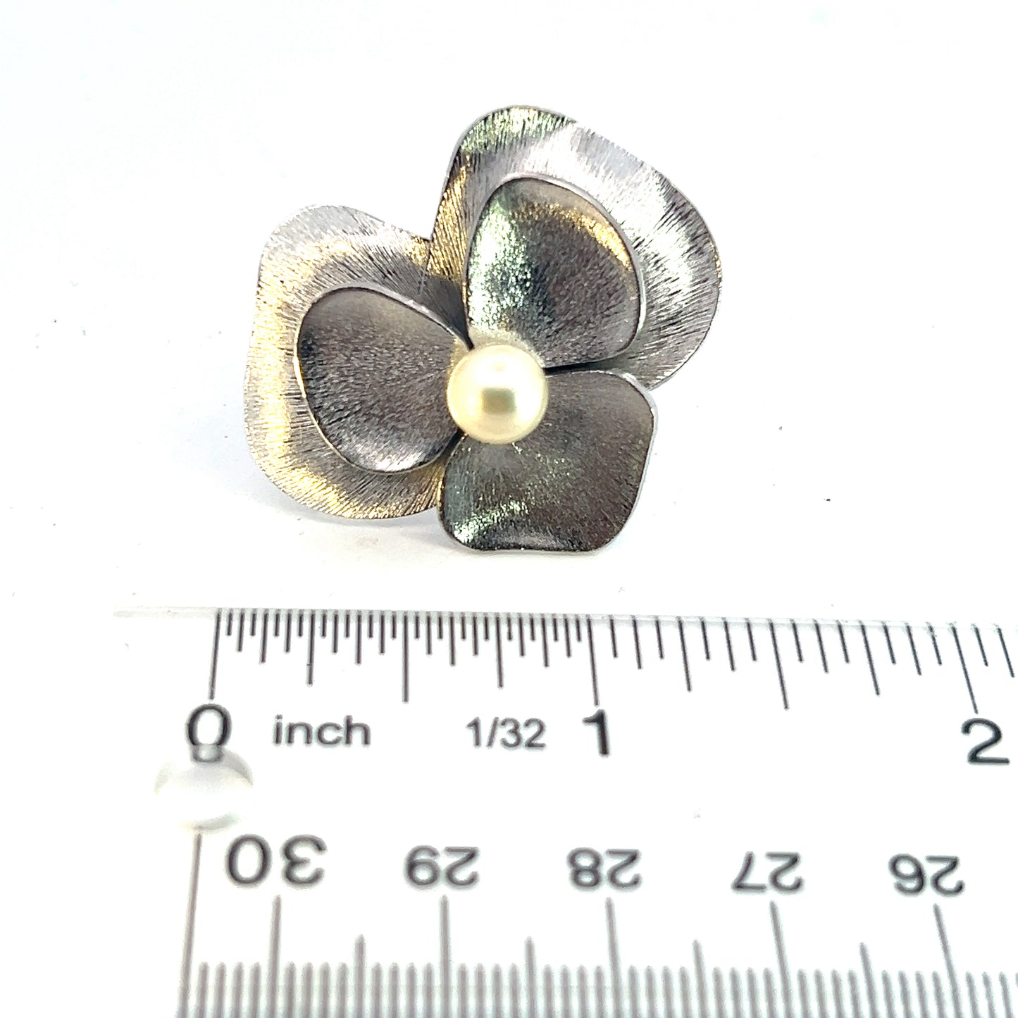 Mikimoto Estate Akoya Pearl Flower Brooch 1.50 x 1.25" Silver 7 mm M353