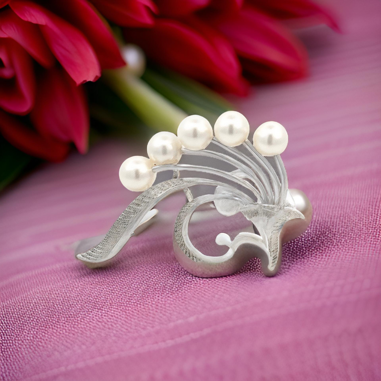 Mikimoto Estate Akoya Pearl Brooch Pin Sterling Silver 5.54-5.16 mm M434