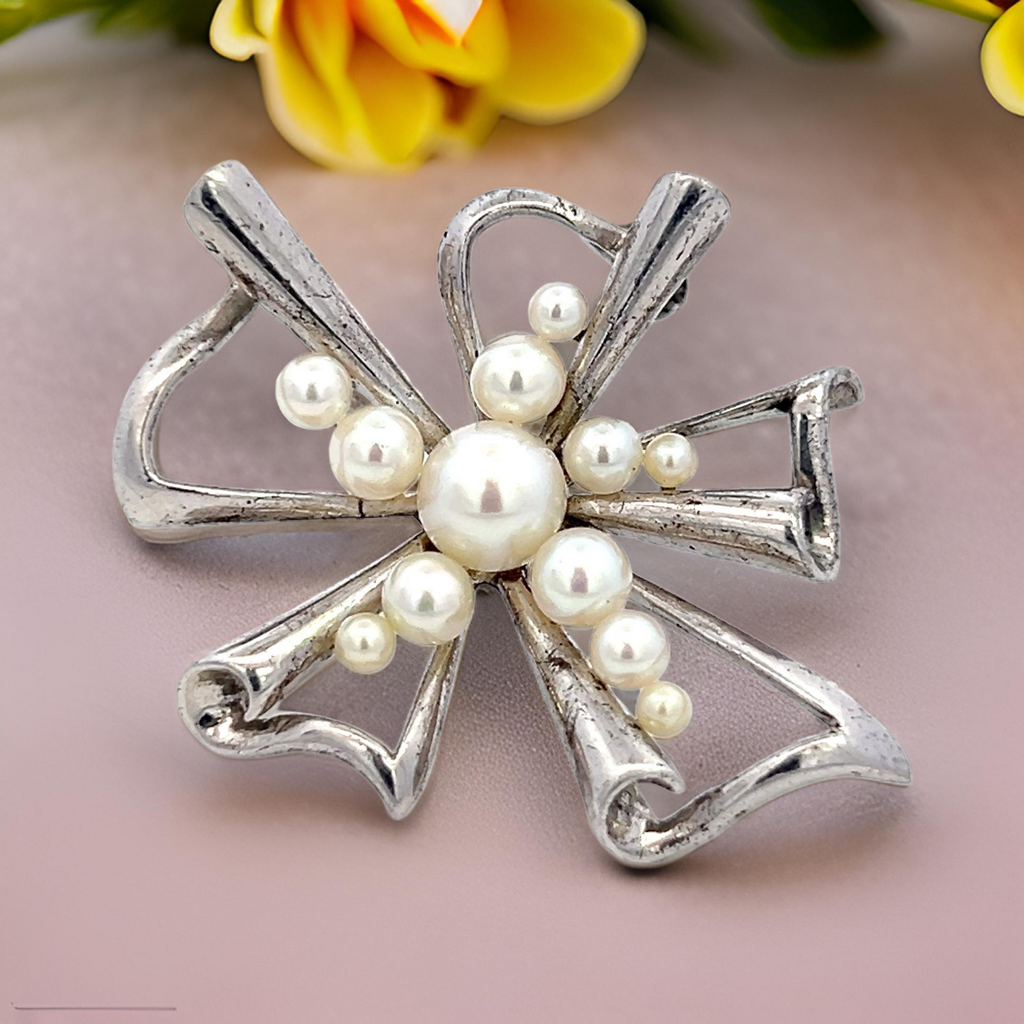 Mikimoto Estate Akoya Pearl Brooch Pin 2.5-6 mm Silver M408