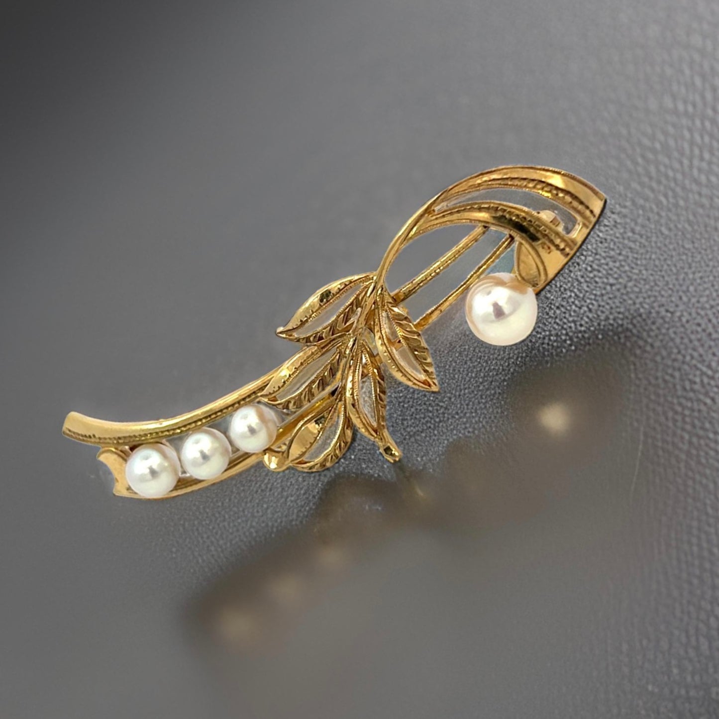 Mikimoto Estate Akoya Pearl Brooch Pin 14k Yellow Gold 5.57 mm M423