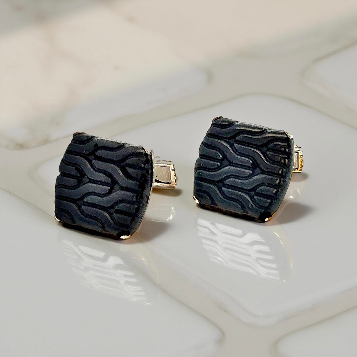 John Hardy Carved Onyx Cufflinks Sterling Silver Estate JH110