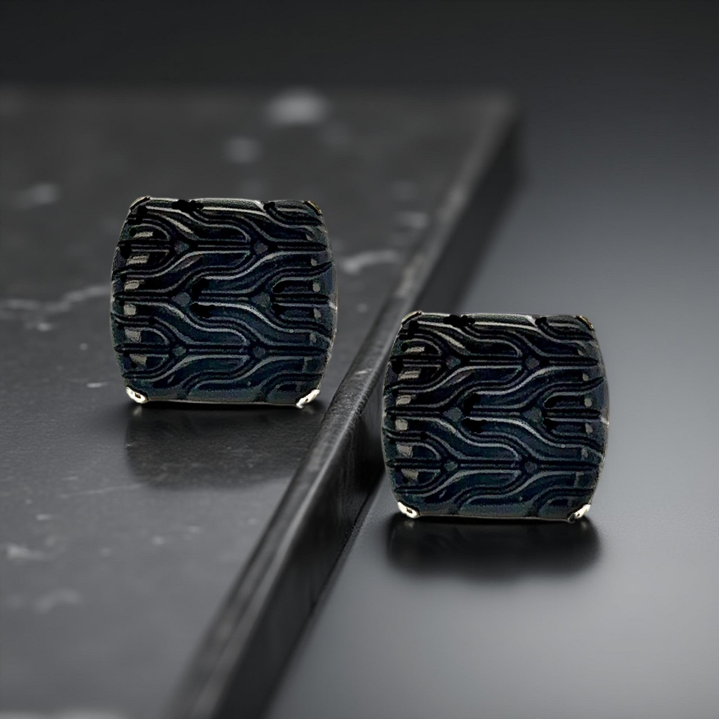 John Hardy Carved Onyx Cufflinks Sterling Silver Estate JH110