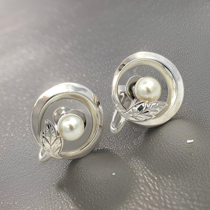 Mikimoto Estate Akoya Pearl Earrings Sterling Silver 6 mm M428