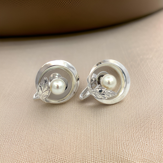 Mikimoto Estate Akoya Pearl Earrings Sterling Silver 6 mm M428