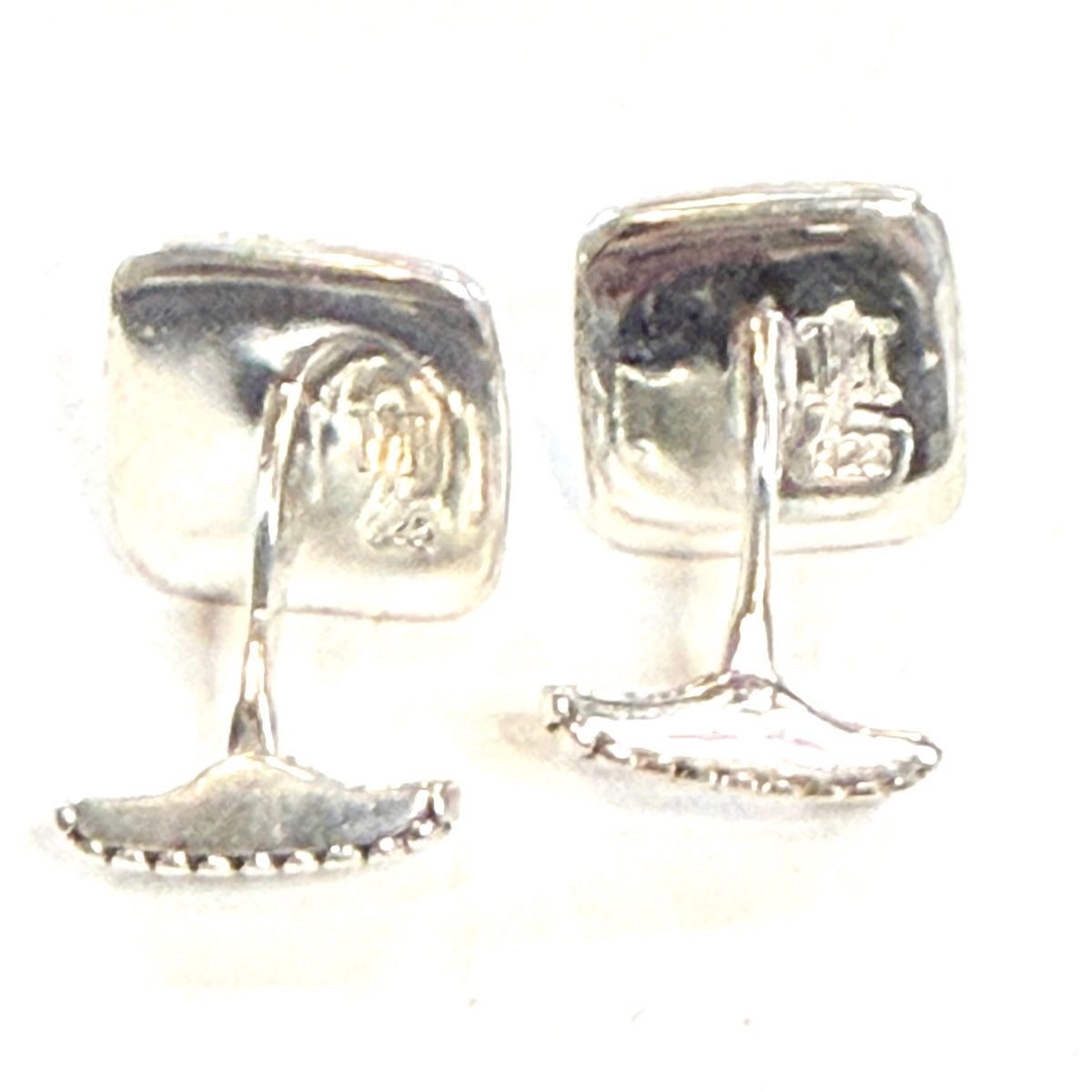John Hardy Estate Sterling Silver Dot Cufflinks JH111