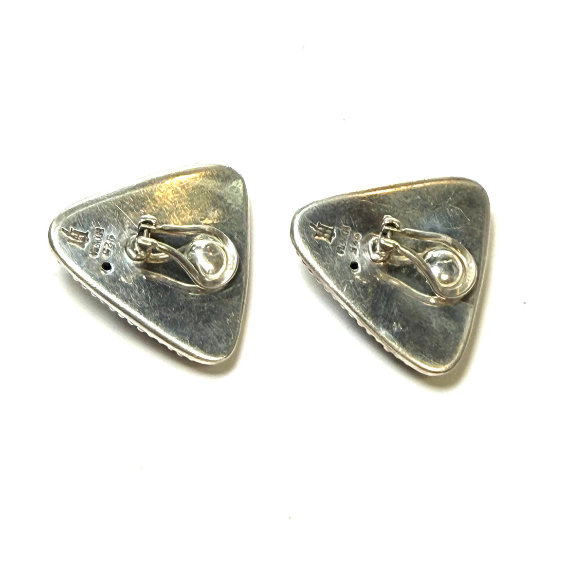 John Hardy Estate Triangular Caviar Bead Clip-On Earrings Sterling Silver JH118