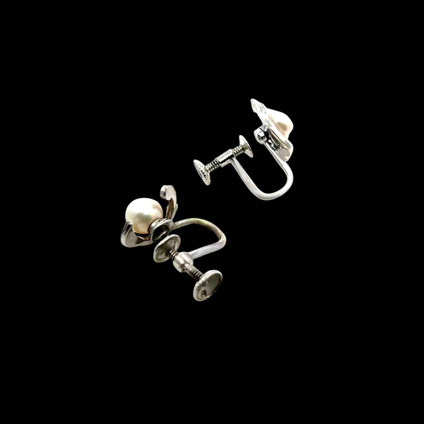 Mikimoto Estate Akoya Pearl Clip-on Earrings Sterling Silver 6.19 mm M435