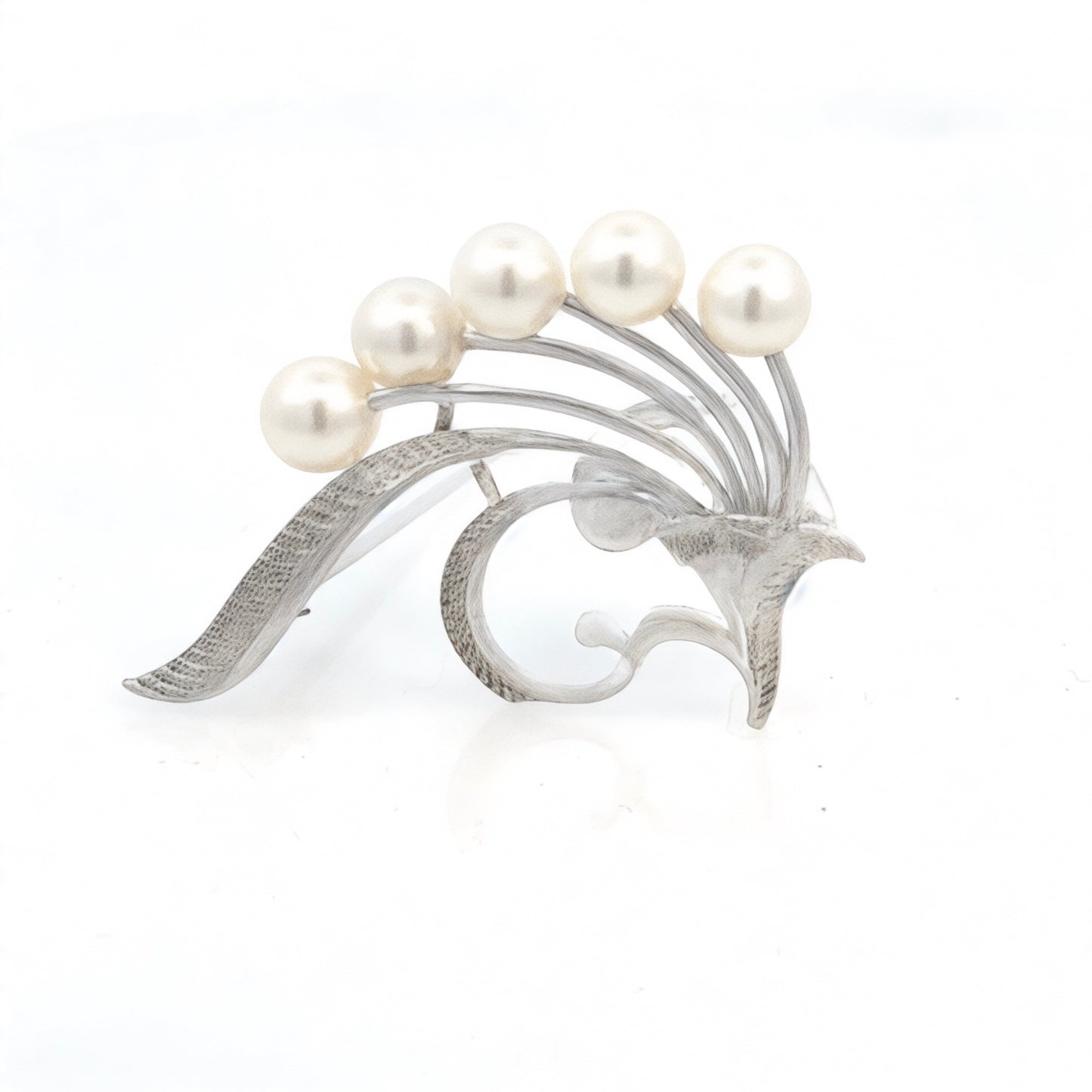 Mikimoto Estate Akoya Pearl Brooch Pin Sterling Silver 5.54-5.16 mm M434