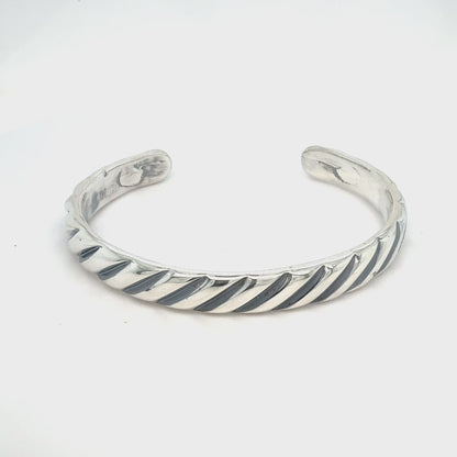 David Yurman Chevron Cuff Bracelet Size M Sterling Silver Estate DY570