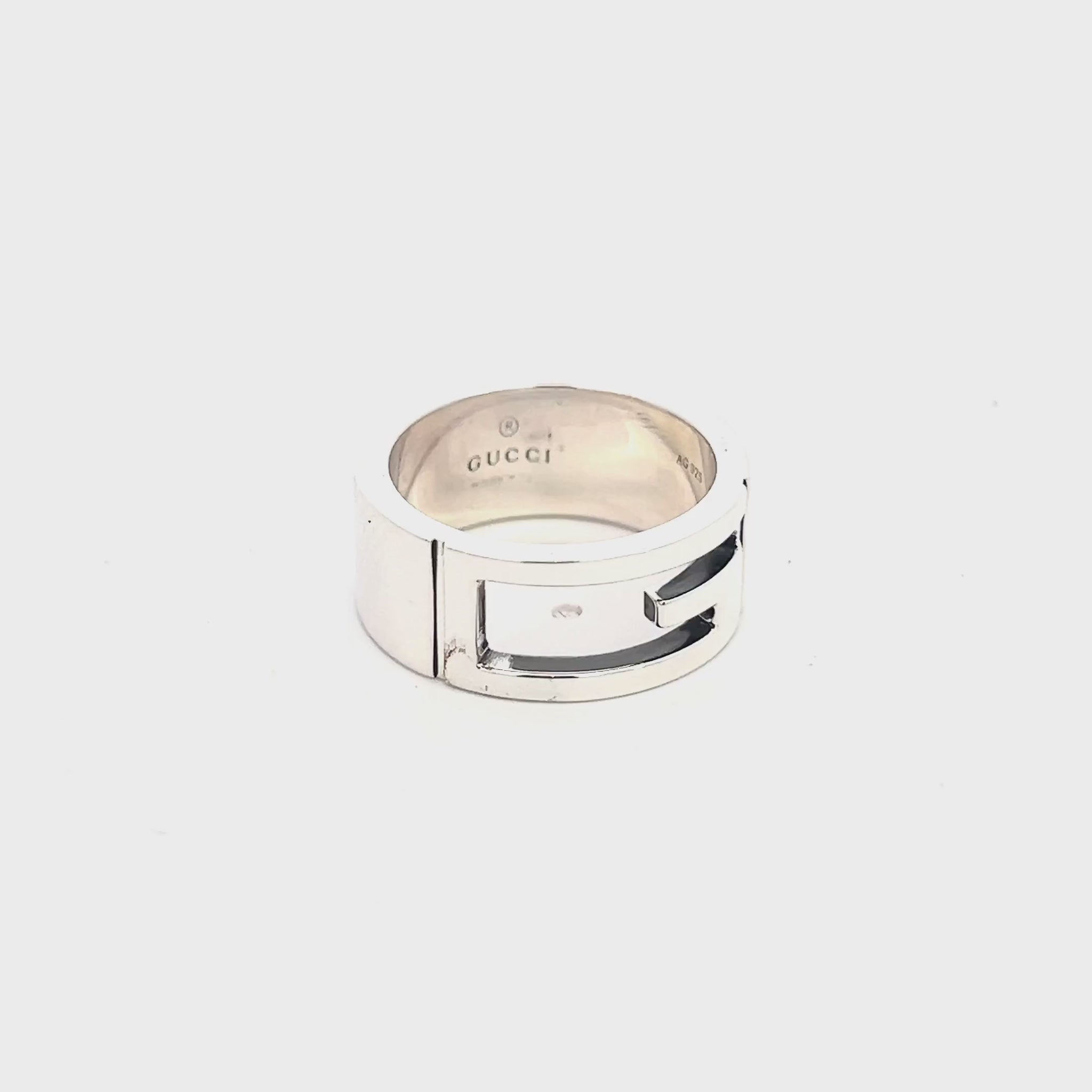 Gucci Estate Ring Size 5.5 Sterling Silver Height 8 mm G28