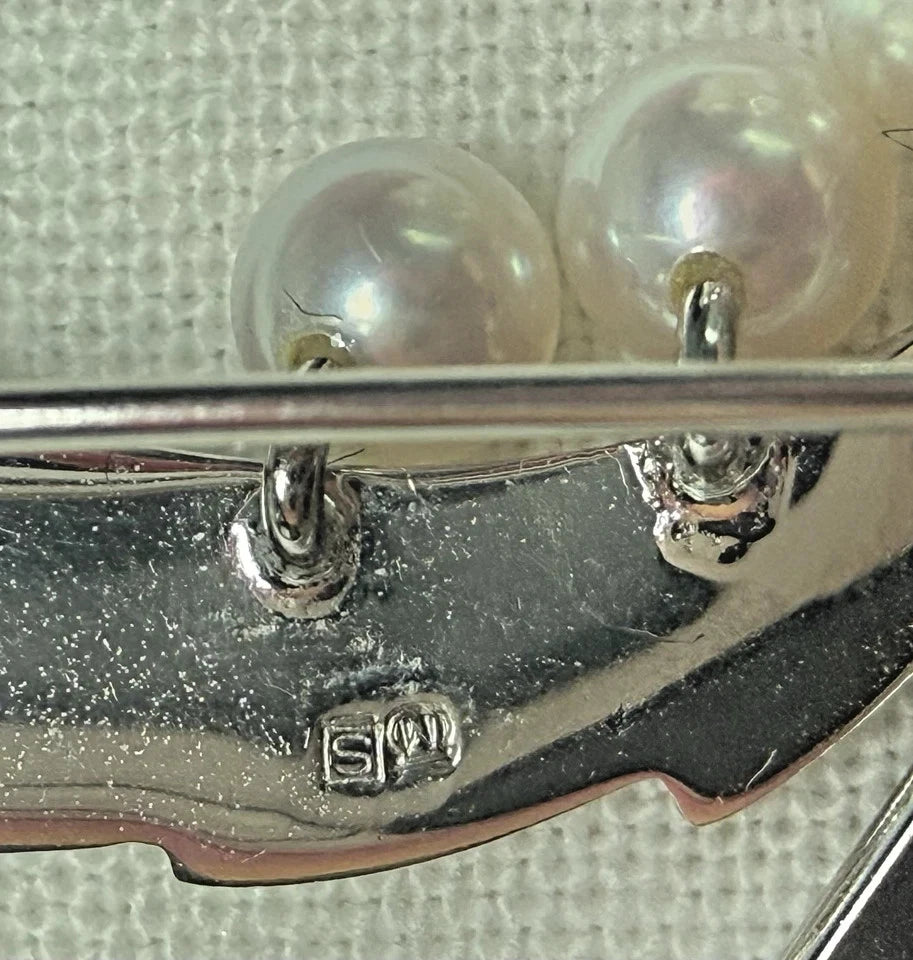 MIKIMOTO Akoya Pearl Leaf Brooch Pin Sterling Silver Signed M463
