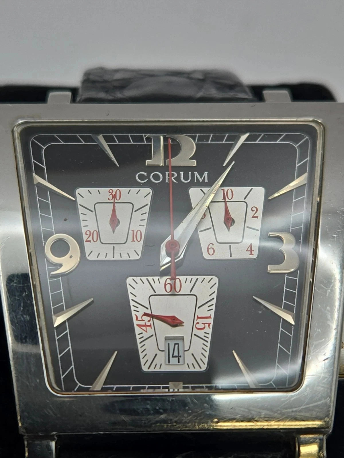 Corum Trapeze Chronograph 40mm Black Date Dial Mens Watch 196.404.20 COR1