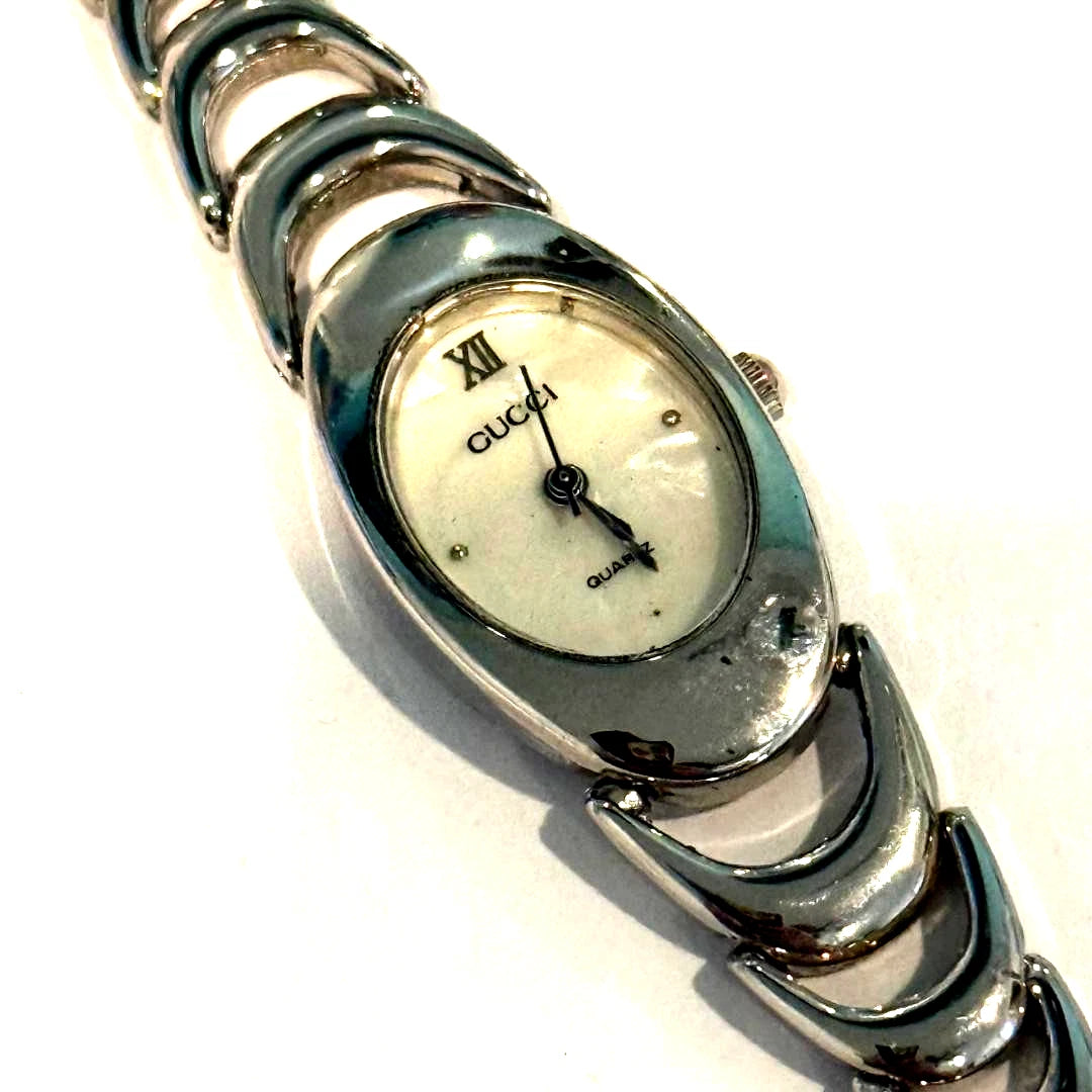 Gucci Ladies Watch, Stainless Steel New Polish/Battery G56