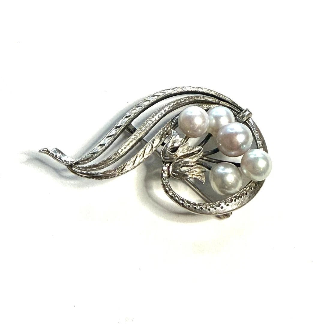 Mikimoto Sterling Silver Pin with 5 Akoya Cultured Pearls M464