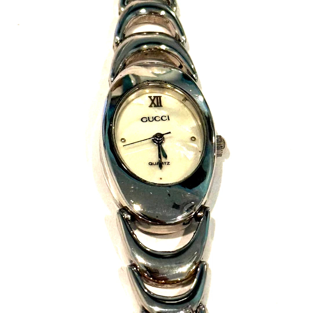 Gucci Ladies Watch, Stainless Steel New Polish/Battery G56