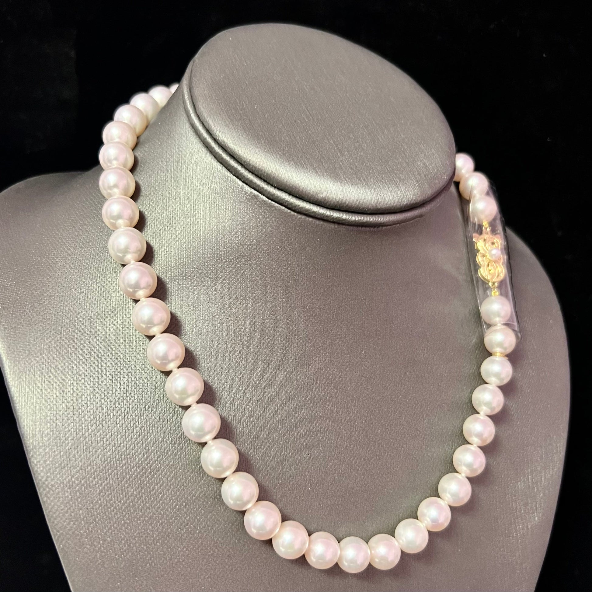 Mikimoto Pearl Necklace – 18k Gold, Certified Estate