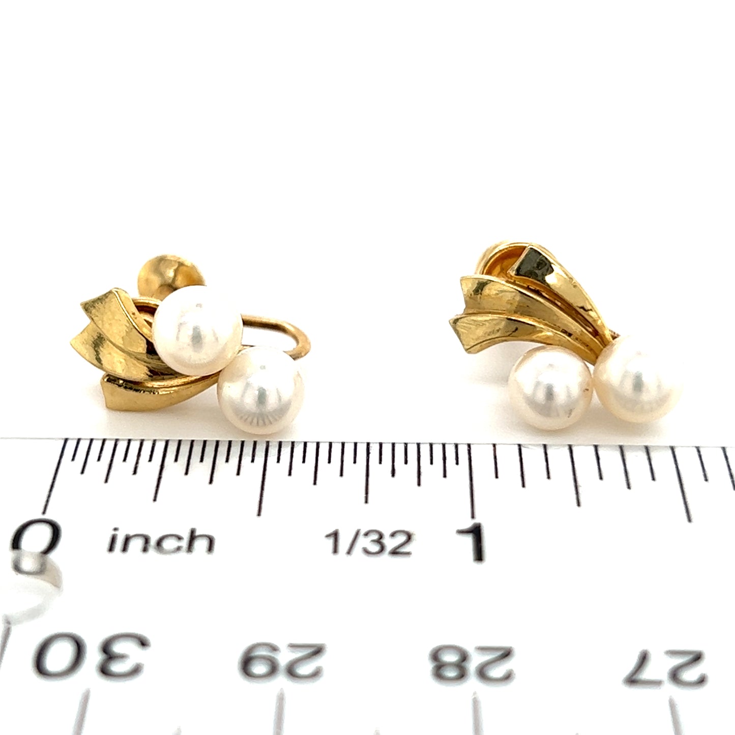 Mikimoto Estate Akoya Pearl Earrings 14k Gold 5.70 mm 4.5 Grams M252 - Certified Fine Jewelry